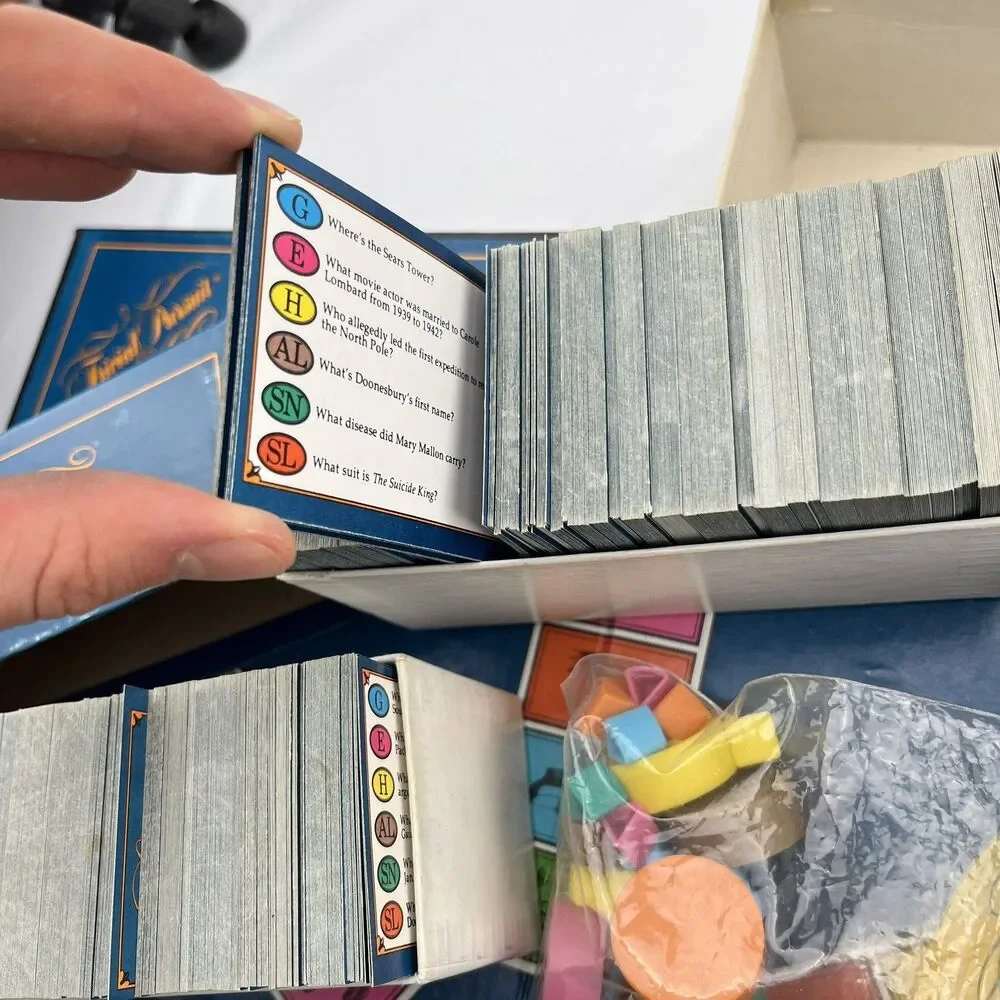 Vintage 1981 Trivial Pursuit Master Game Genus Edition Set